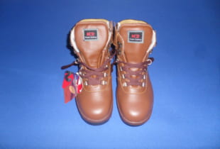 BÁN GIÀY BẢO HỘ LAO ĐỘNG HÀN QUỐC ĐẠT TIÊU CHUẨN CHÂU ÂU GIÁ RẺ