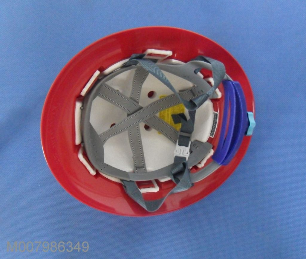 Mũ SSEDA vành rộng màu đỏ có xốp núm vặn